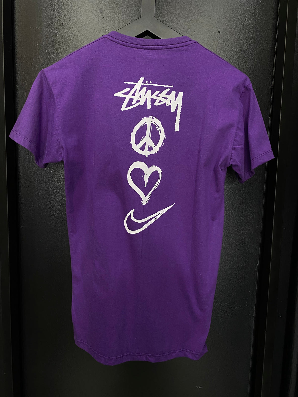 Camiseta Stussy Roxa