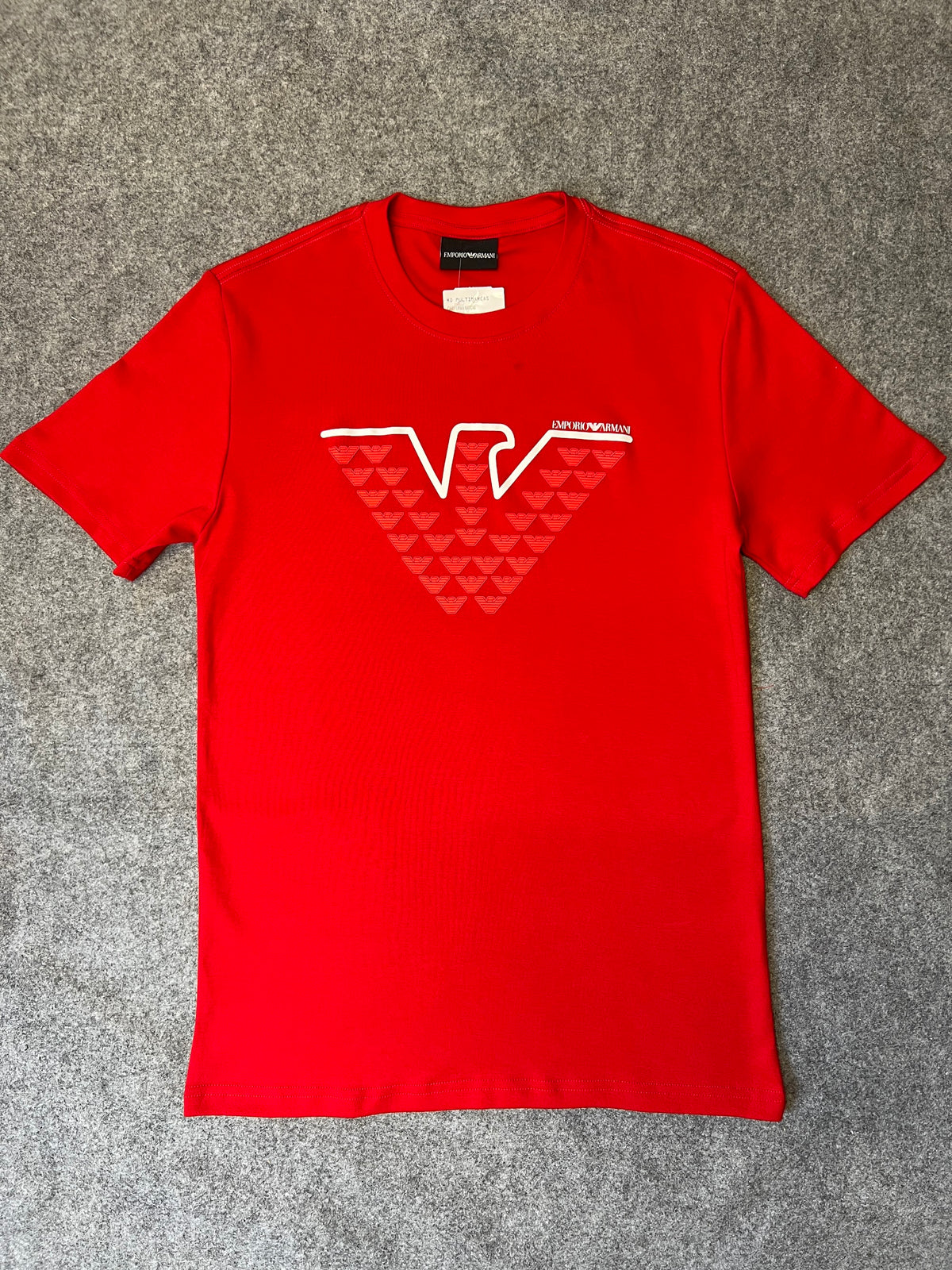 Camiseta Armni Malha Pima Monograma Vermelha