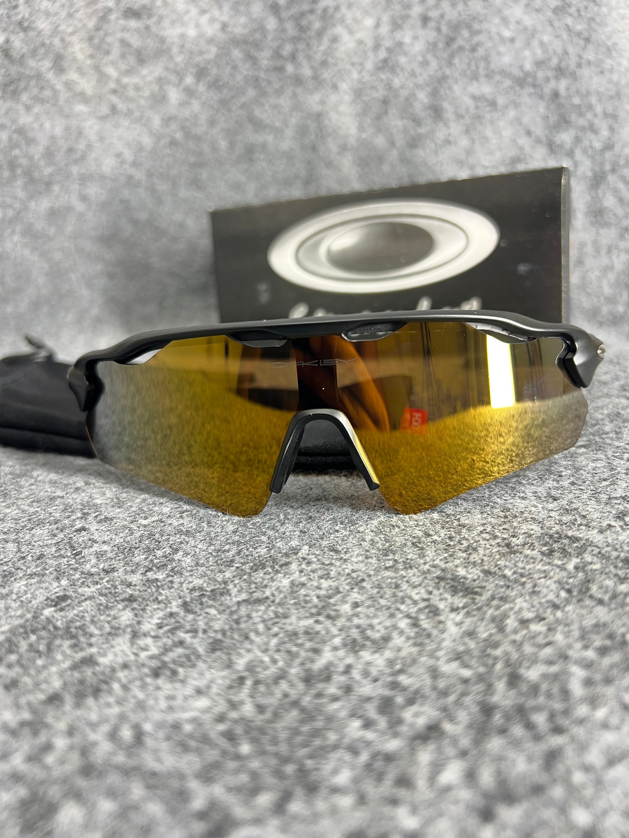 Óculos Oakley Radar EV Preto Lente Dourada
