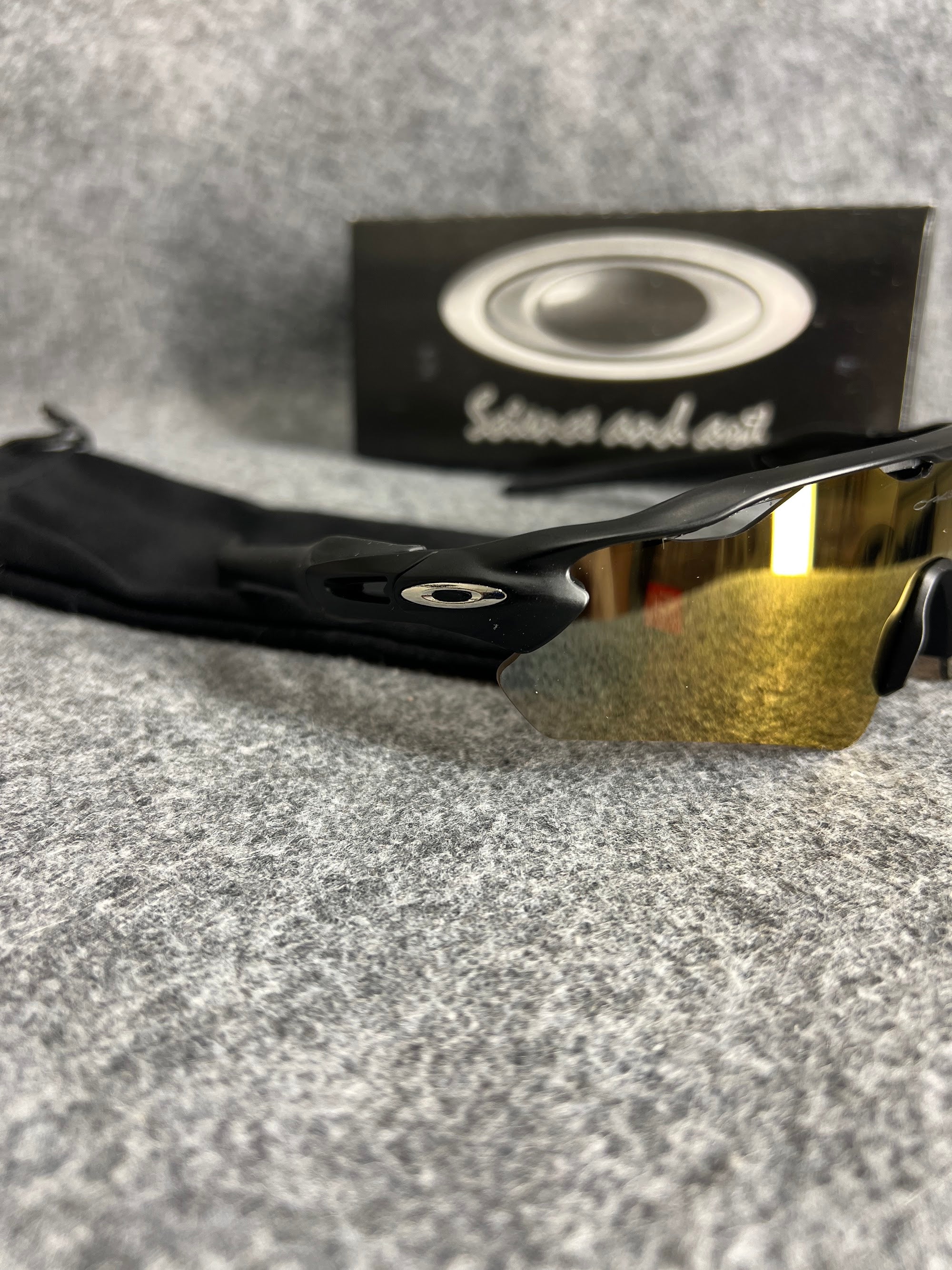 Óculos Oakley Radar EV Preto Lente Dourada