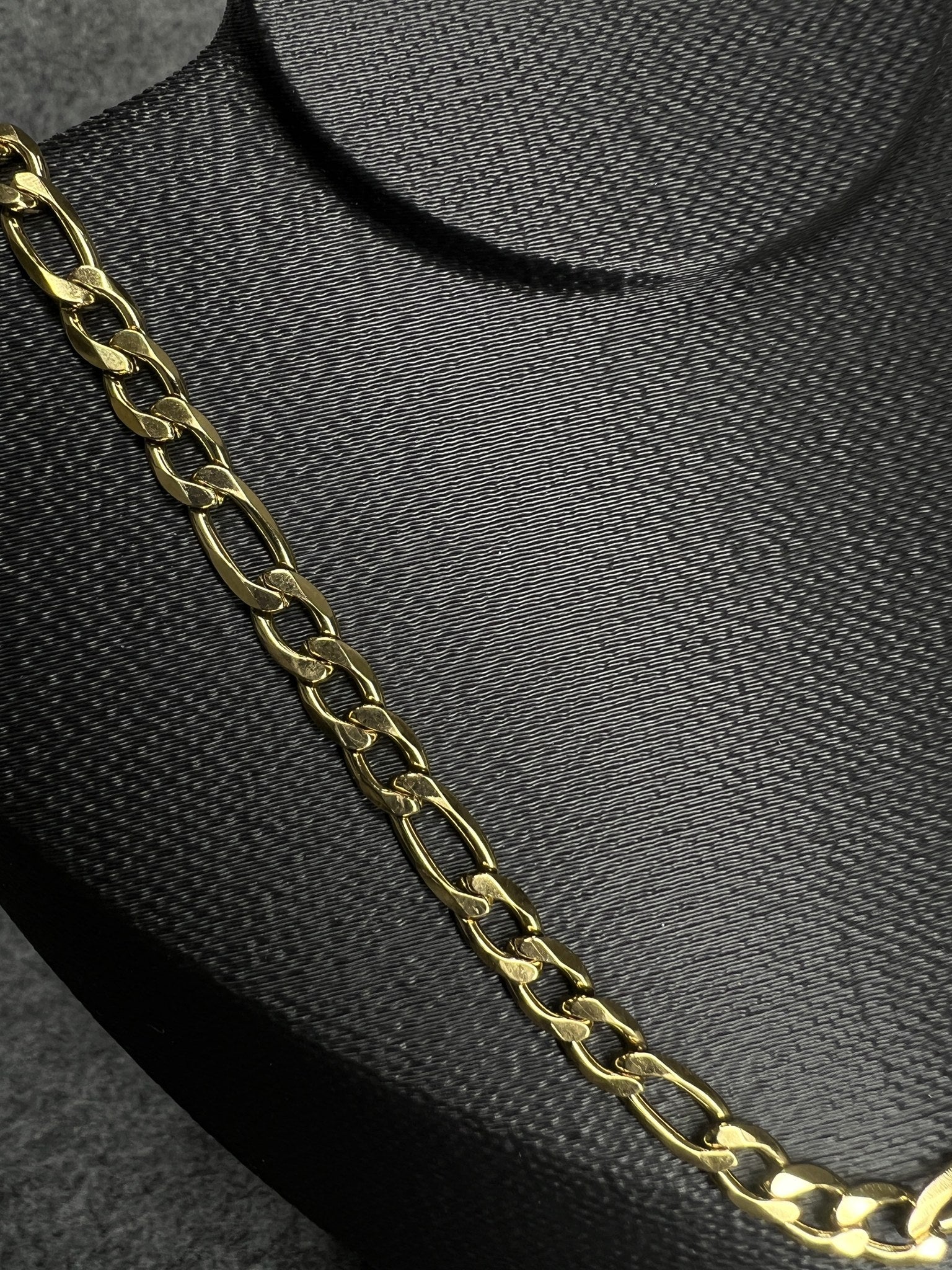 Corrente 3x1 Dourada - detalhe 1