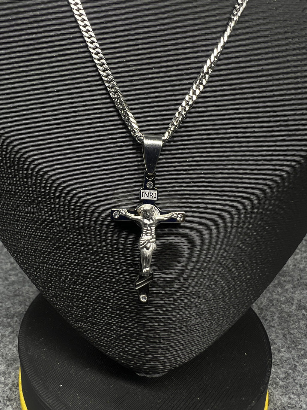 Corrente Grumet Prata com Crucifixo - detalhe 1
