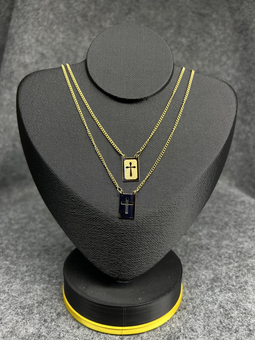 Escapulário Dourado Cruz