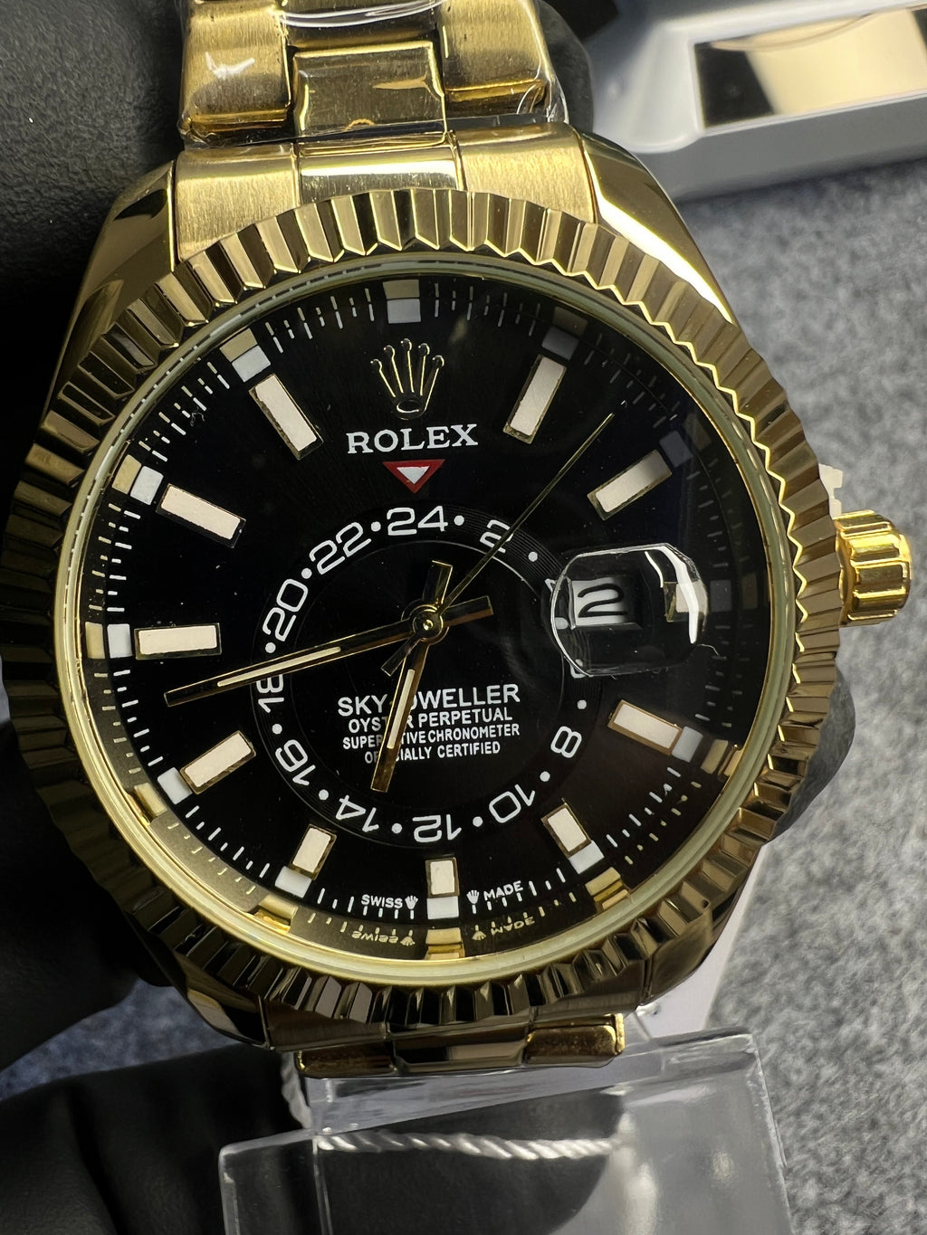 Relógio Rolex Sky-Dweller Dourado Mostrador Preto