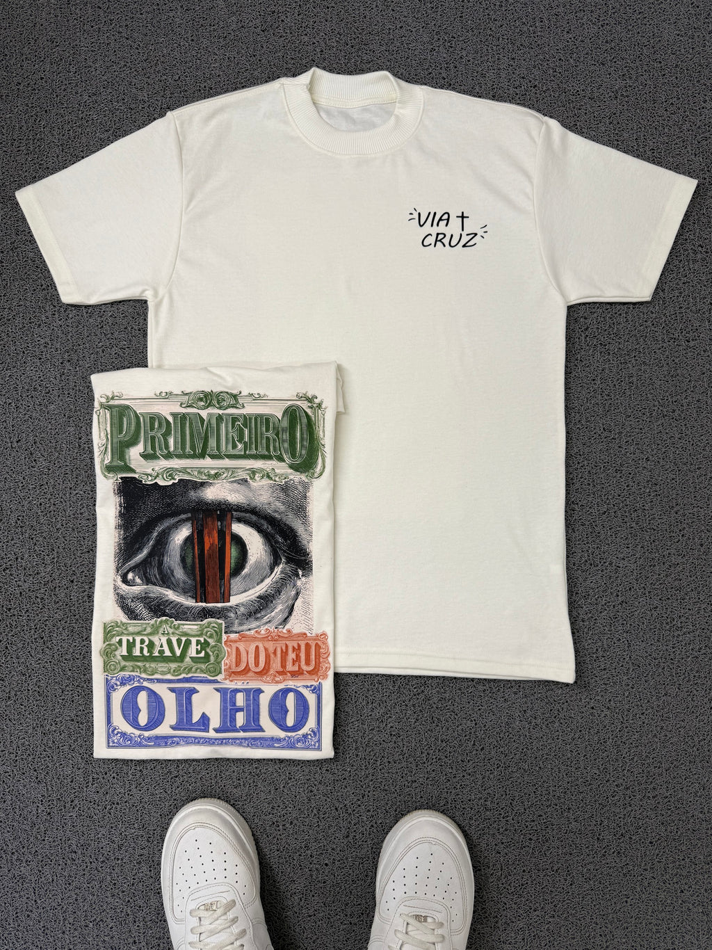 Camiseta Via Cruz Primeiro Trave do Teu Olho Off White