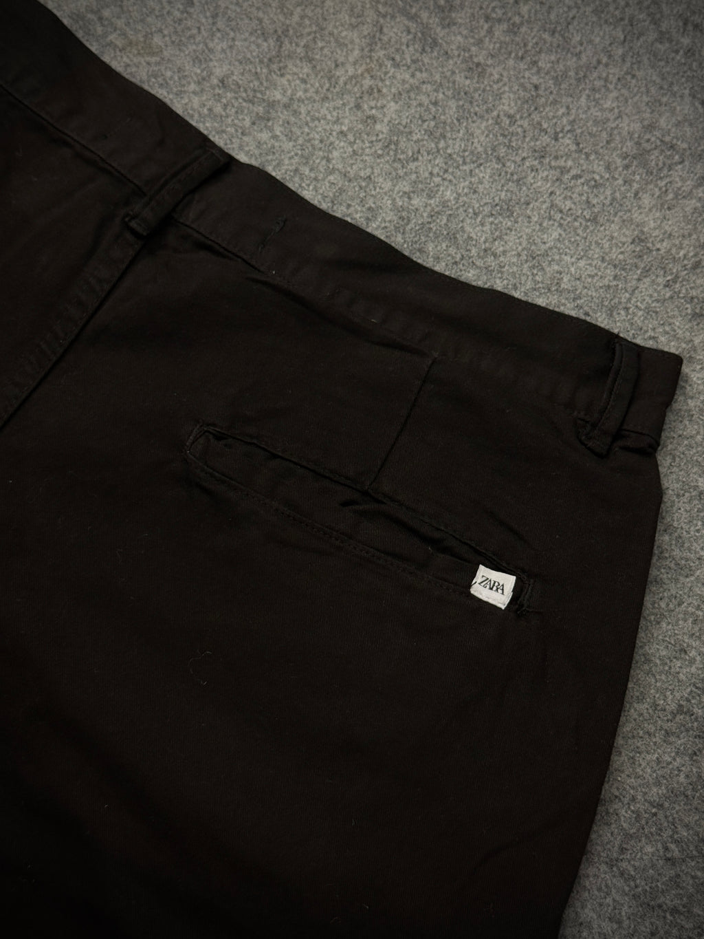 Bermuda Zra (Black)