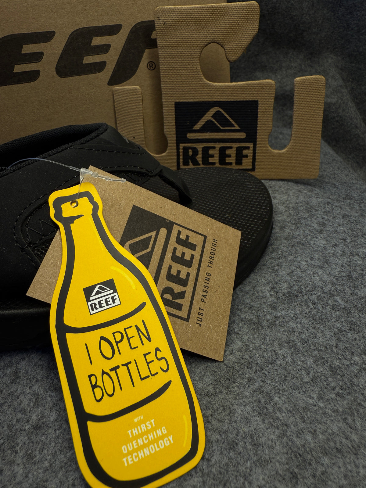 Chinelo Reef Preto - caixa